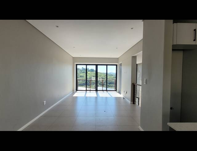 2 BEDROOM TOWNHOUSE TO LET IN PALM LAKES ESTATE